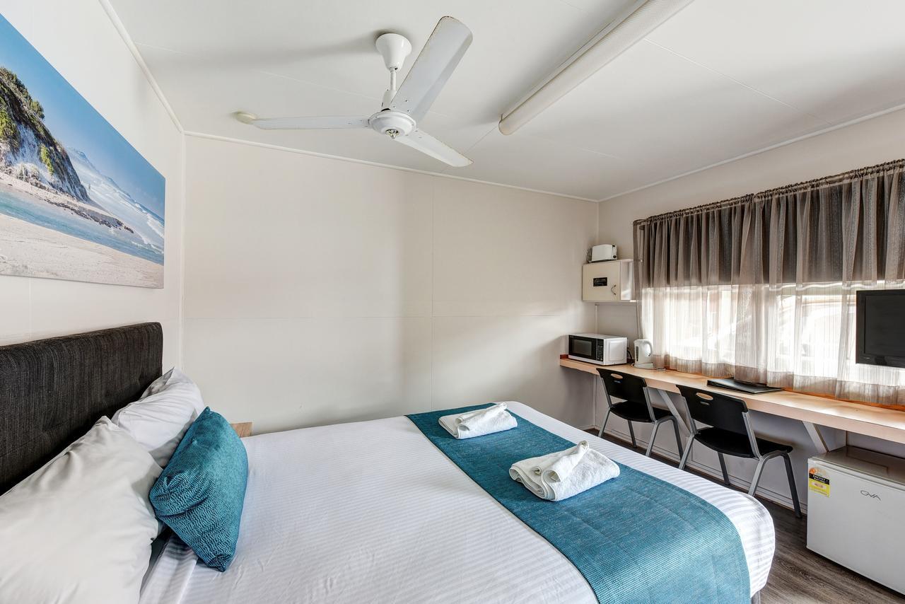 Port Macquarie Motel Экстерьер фото